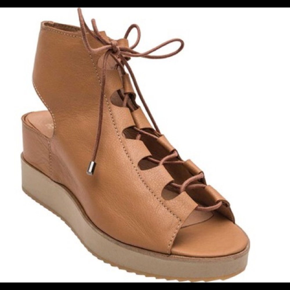 Andre Assous Tamsin Open Toe Bootie in Camel
